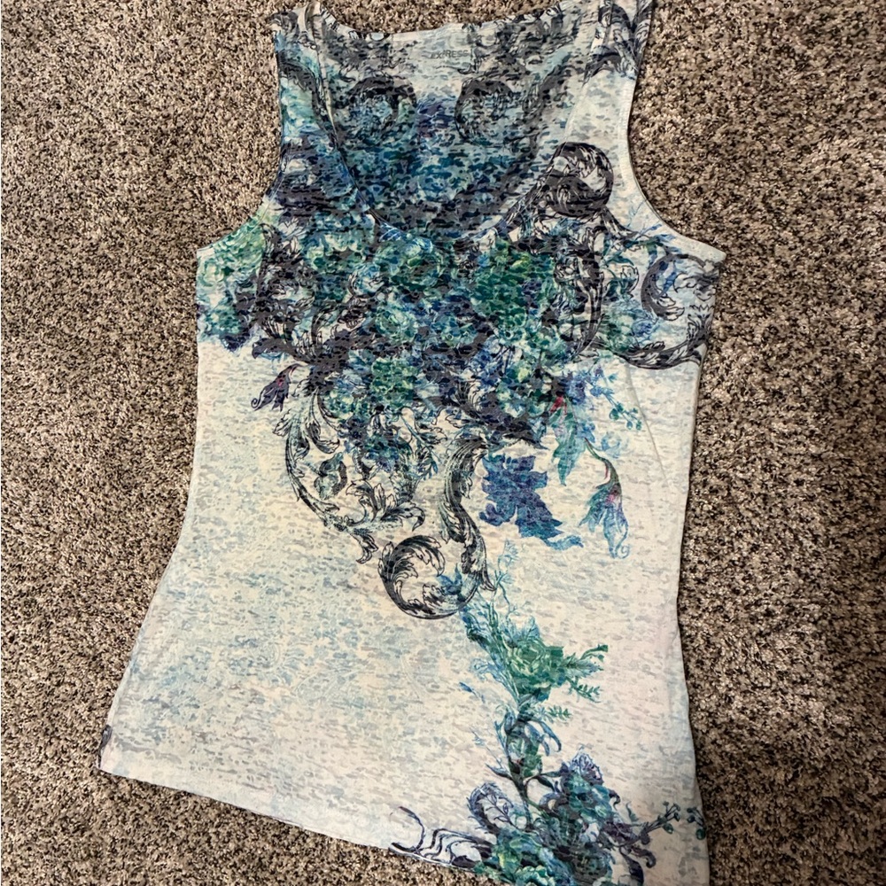 Express Printed Scoop Neck Sheer Tank Top, size M - Picture 3 of 11